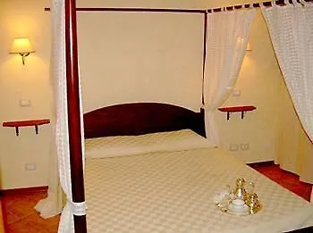 Konukevi Cortile Di Venere 3*